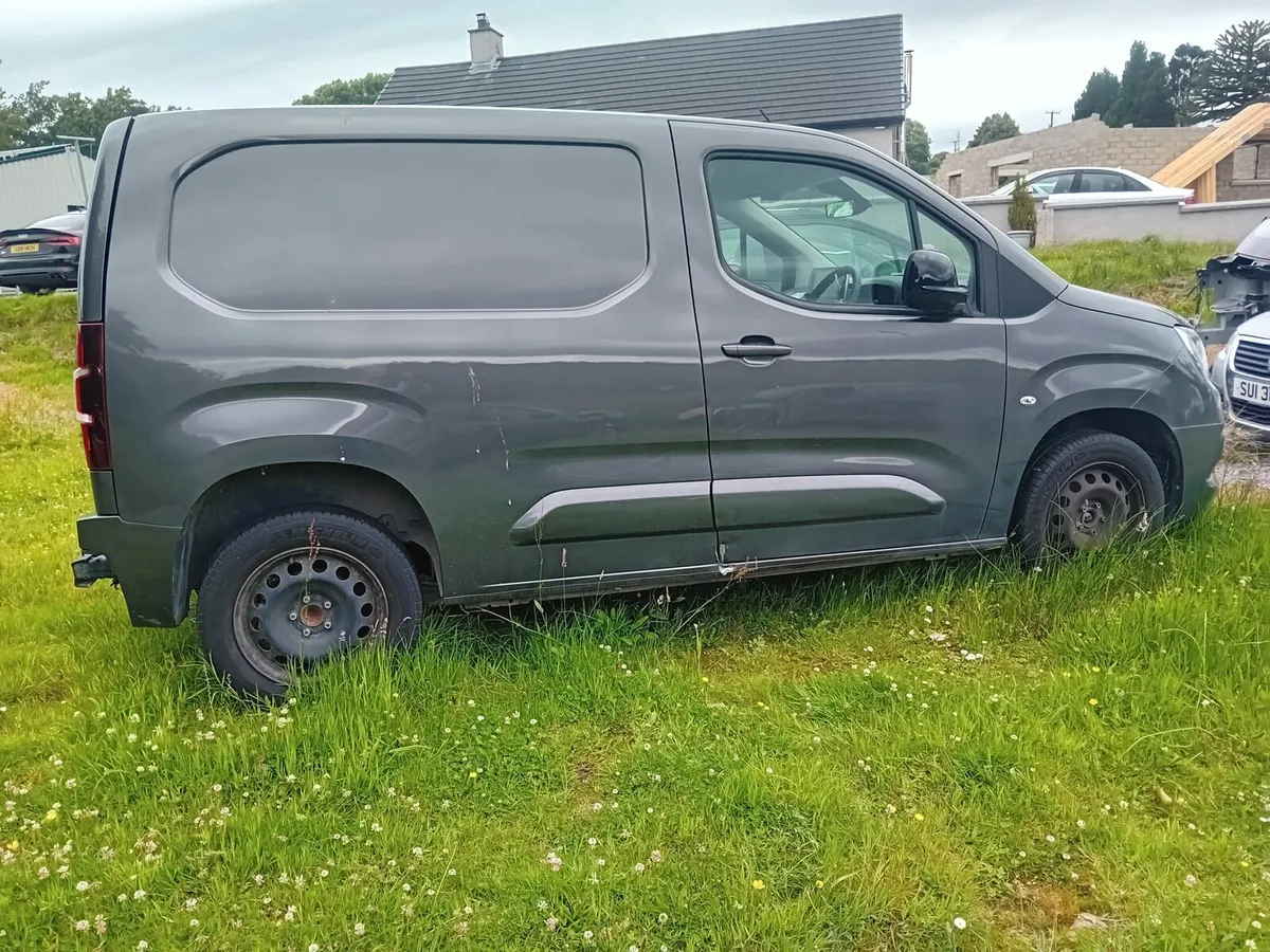 Vauxhall Combo for breaking - Image 2