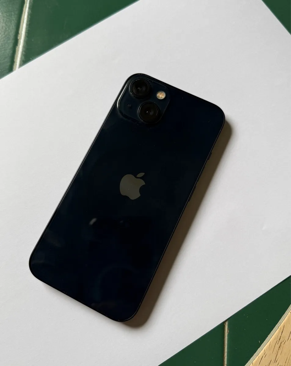 iPhone 13 - 128GB - Image 2