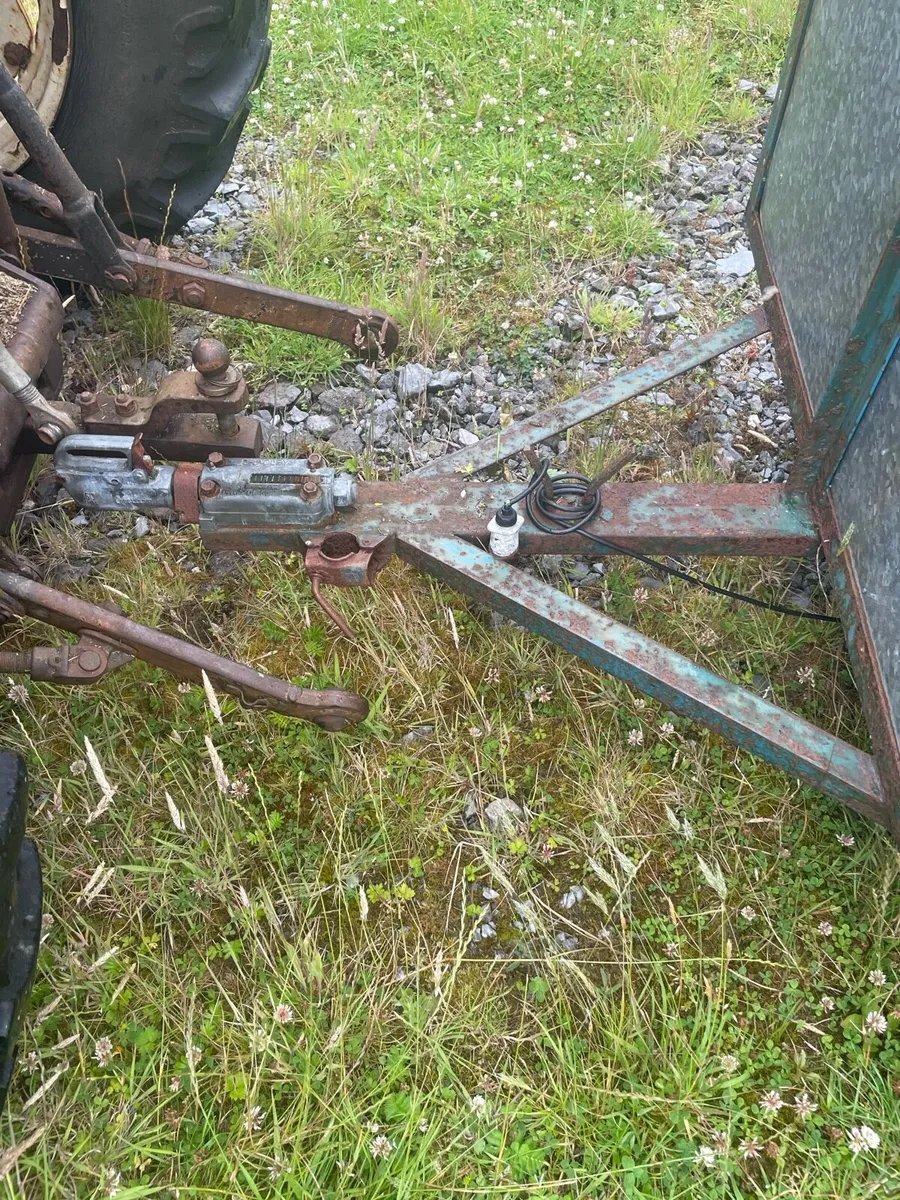 Trailers - Image 4