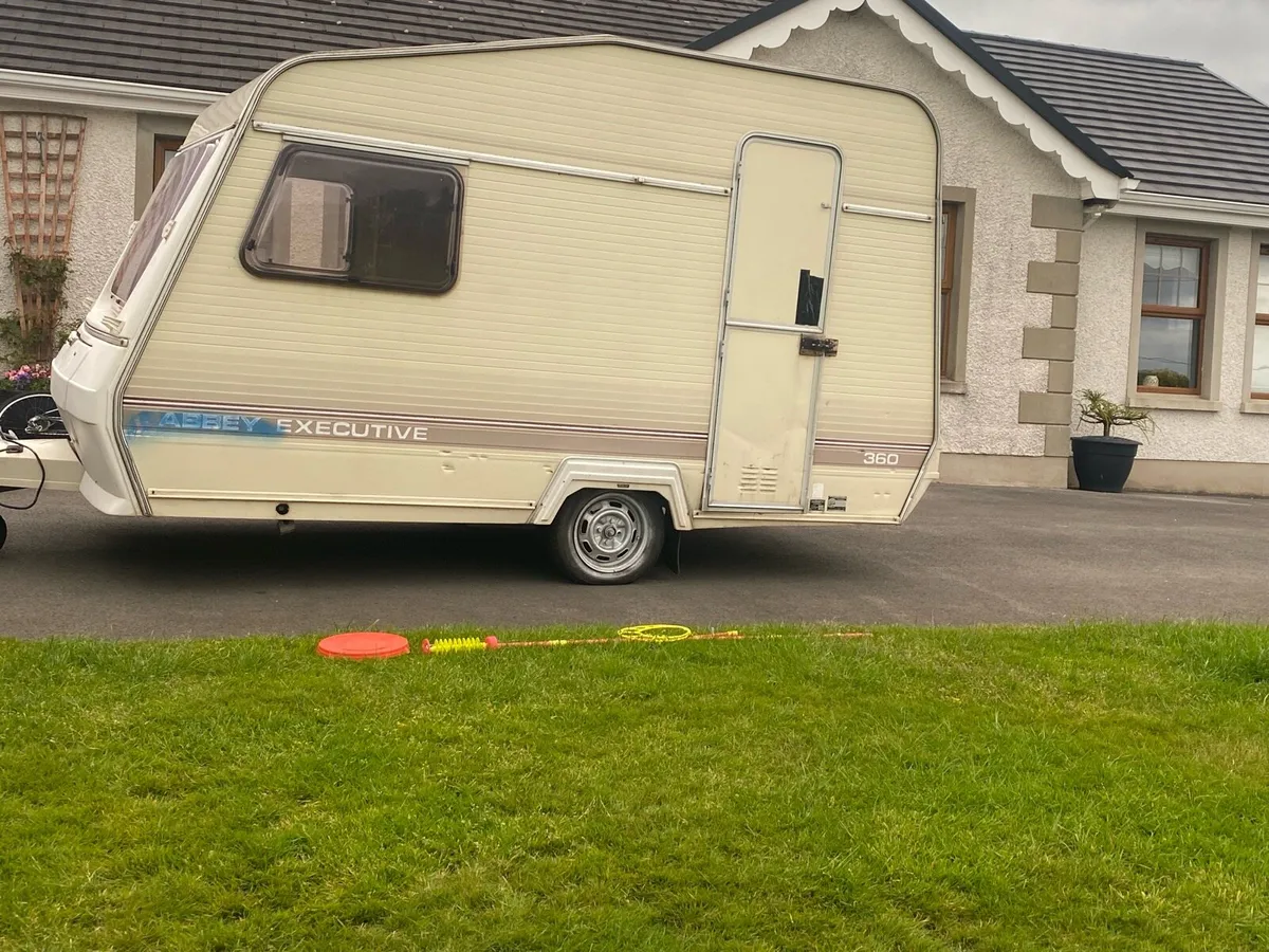 Caravan - Image 1