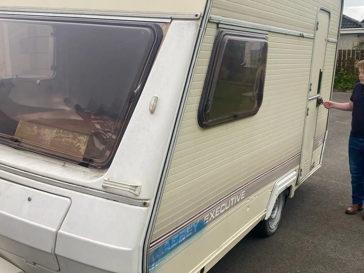 Caravan - Image 3