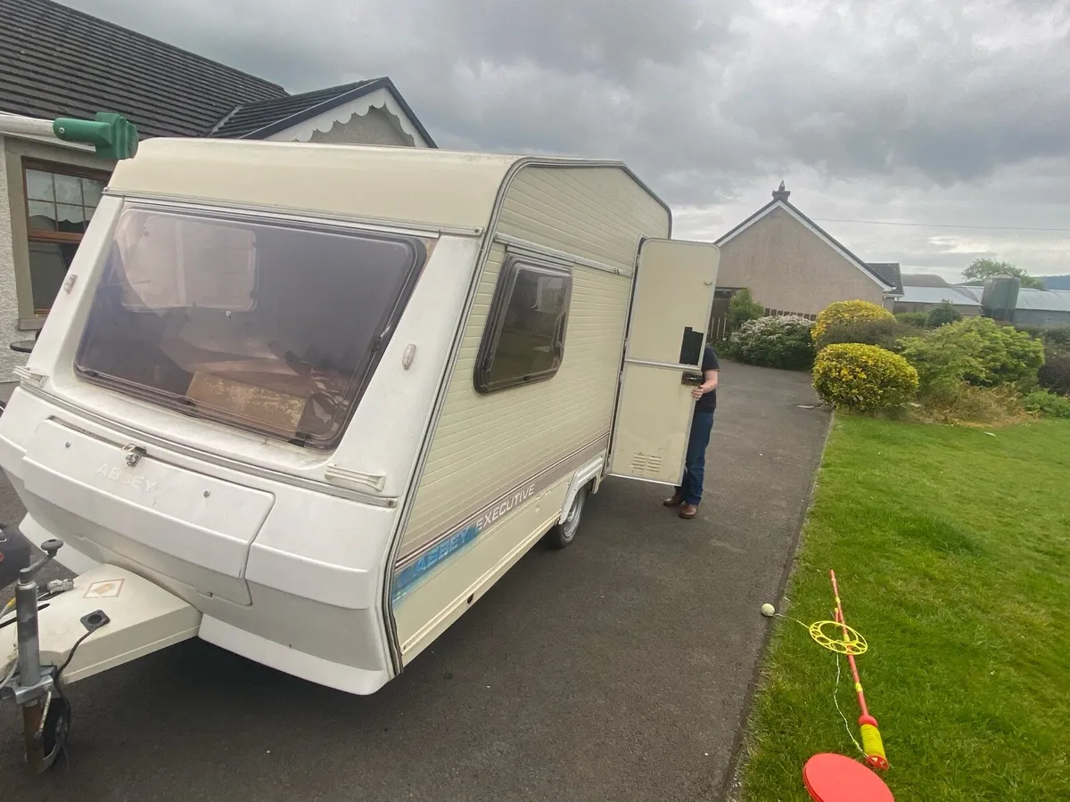 Caravan - Image 4