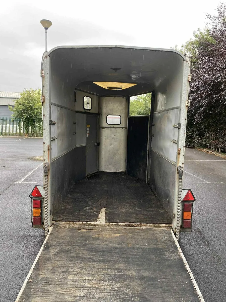 ifor Williams classic horse box 505 - Image 4