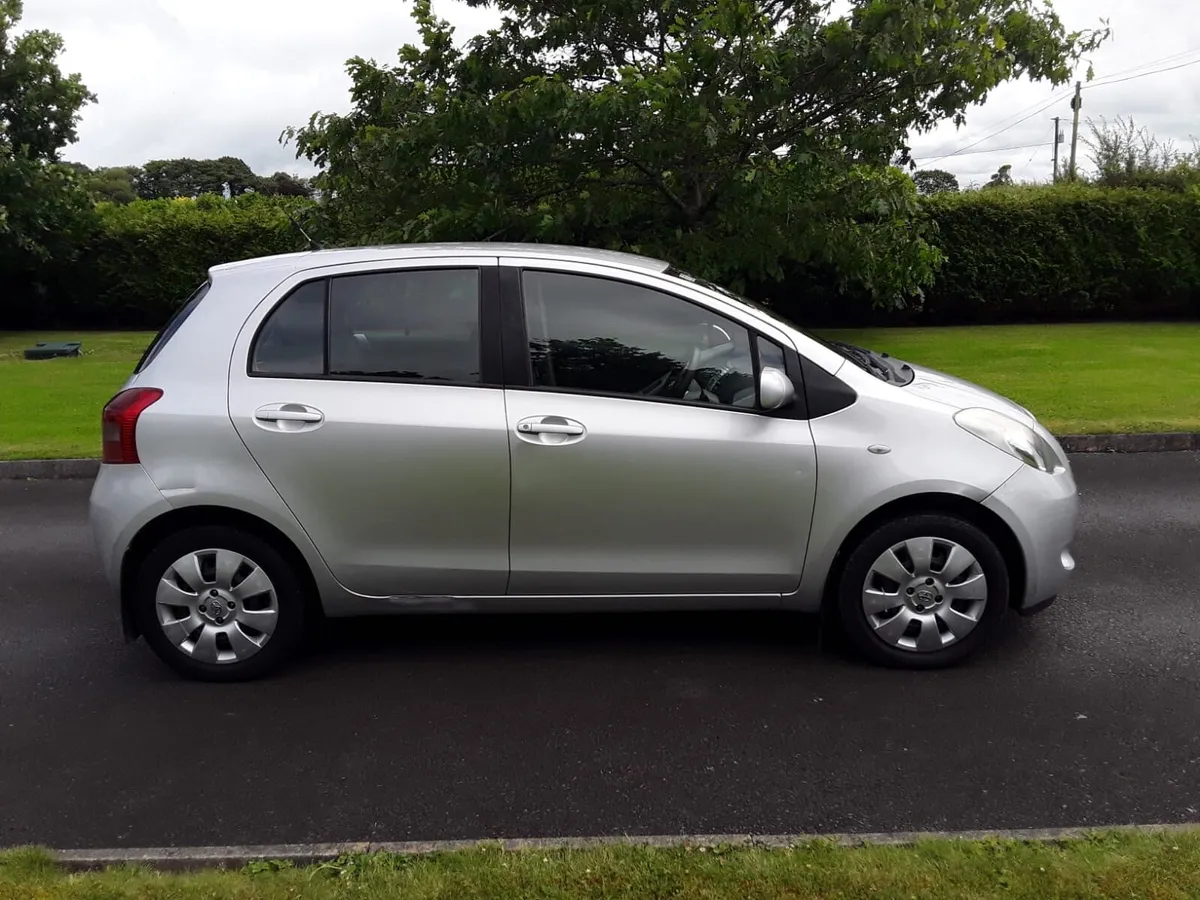 2009 Toyota Yaris 1.0 Luna Only 82KMS - Image 2
