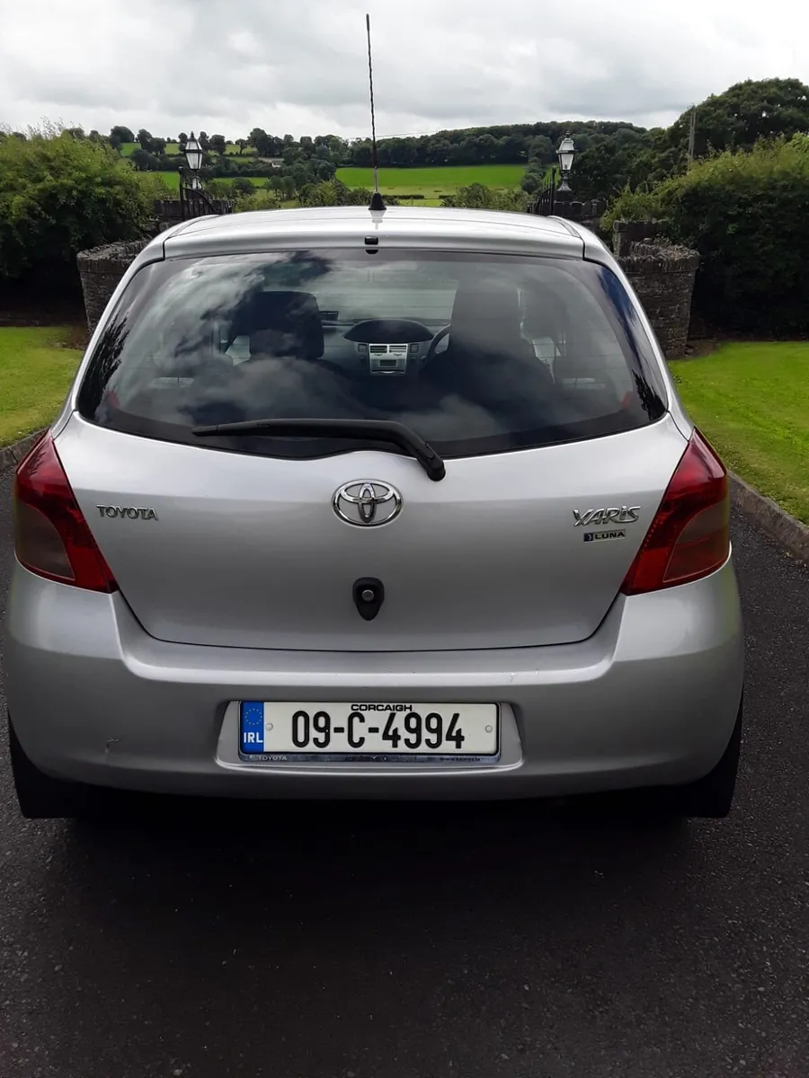 2009 Toyota Yaris 1.0 Luna Only 82KMS - Image 4