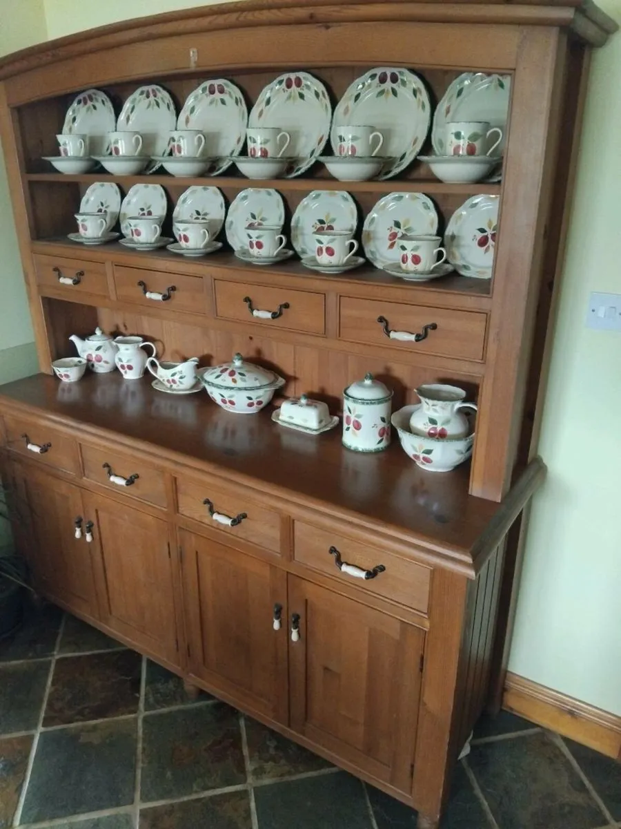 Kitchen dresser - Image 2