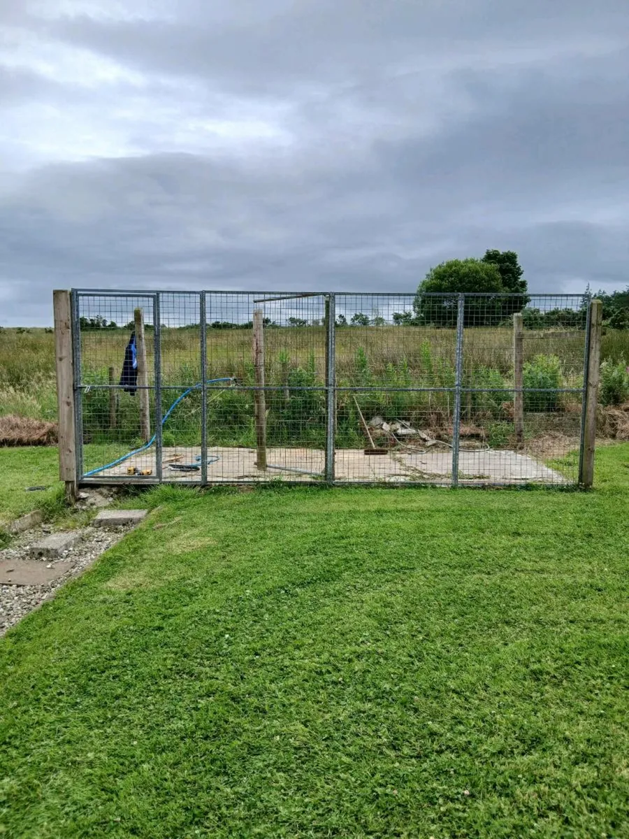 Dog pen - Image 2