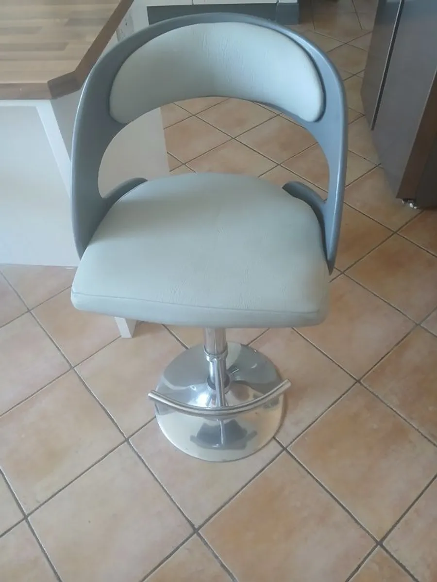 Kitchen High Stools - Image 4