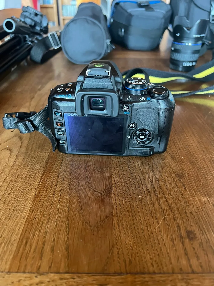 Olympus E450 DSLR Camera + 4 Lenses & Accesories - Image 3