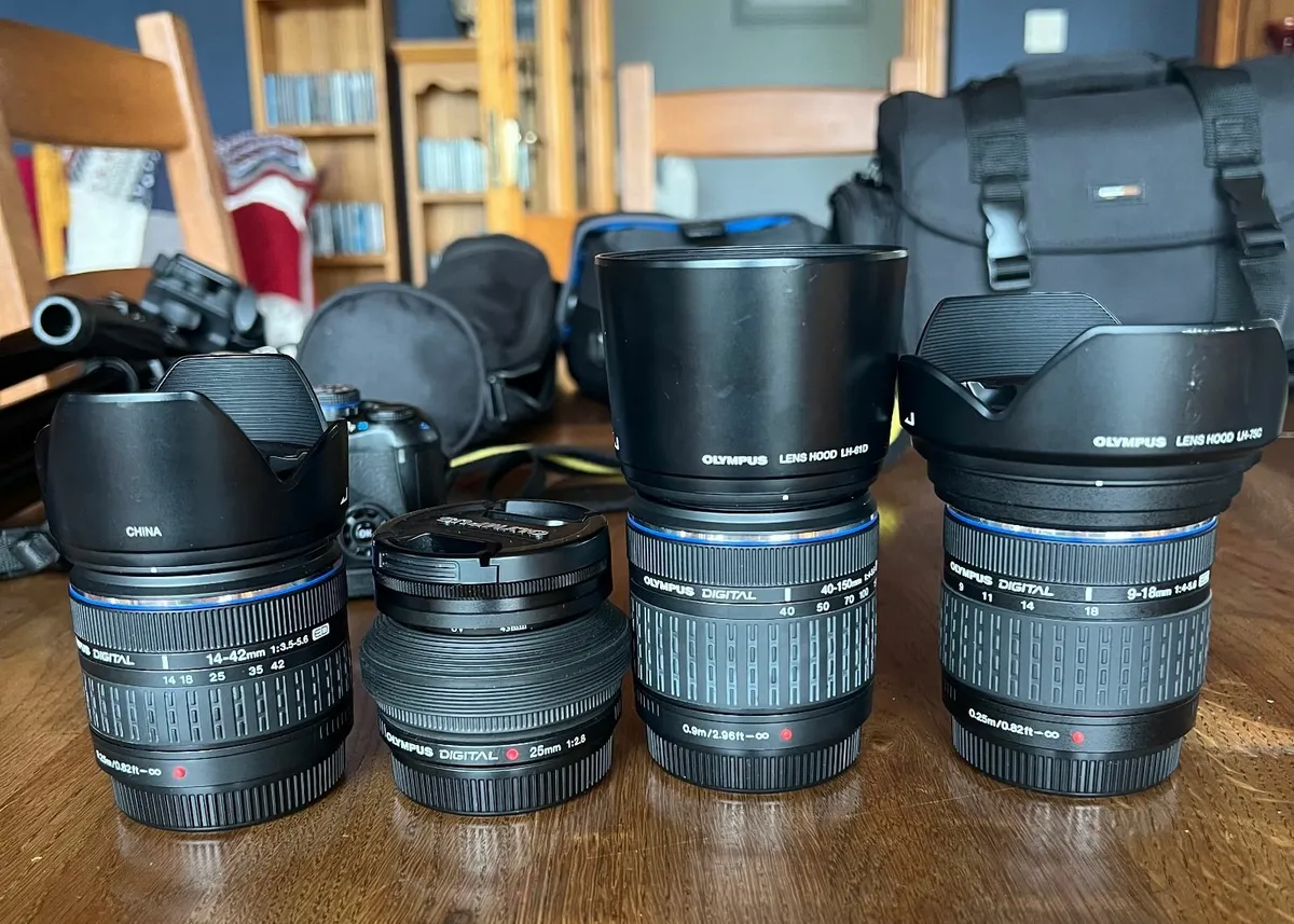 Olympus E450 DSLR Camera + 4 Lenses & Accesories - Image 4