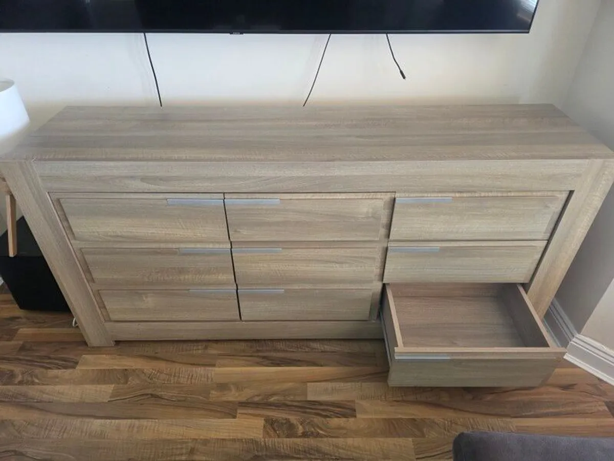 Sideboard - Image 4