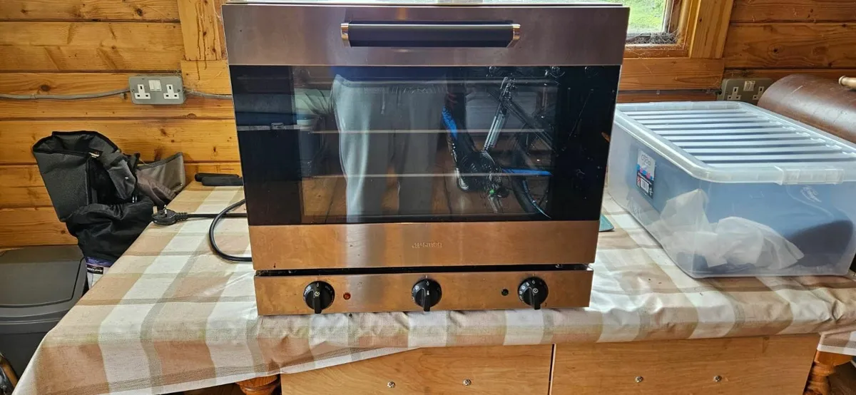 Smeg 4 Tray Convenction - Image 2