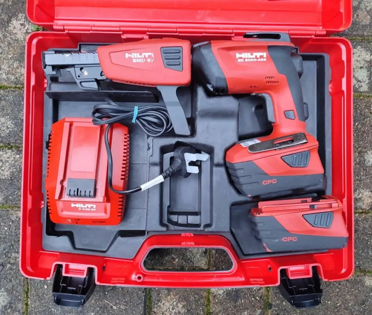 Hilti SD 5000-A22 Screwgun with 2x5.2 Ah Batteries - Image 2