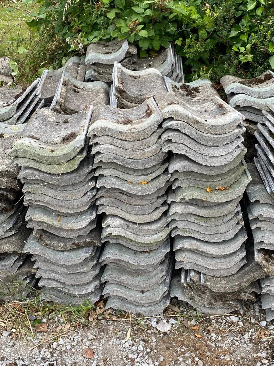 Roof tiles for sale - Image 1
