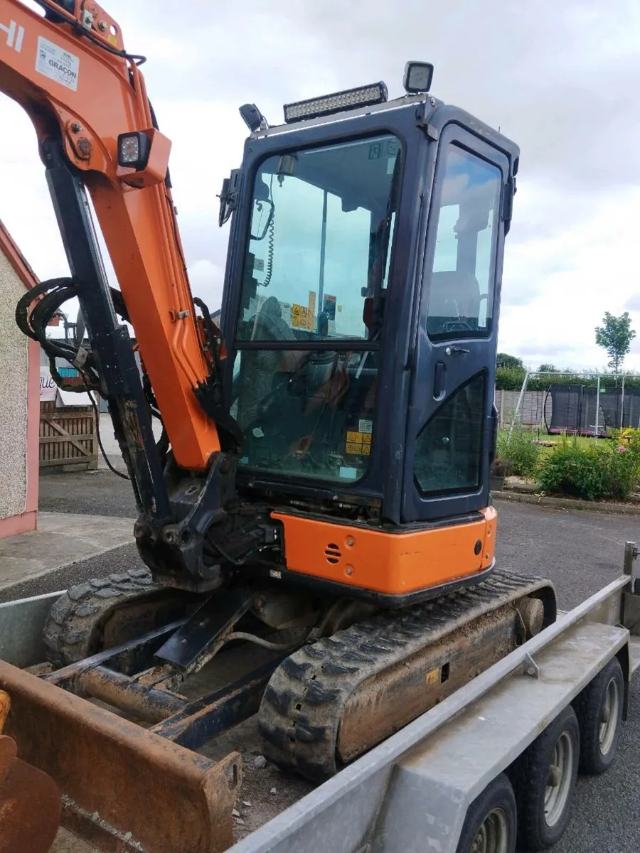 Hitachi u33 - Image 1