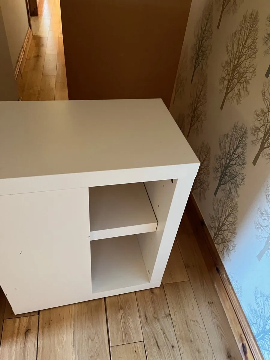 Study desk - Image 4