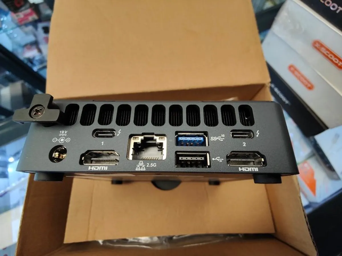 Intel Nuc 11 Pro Kit Nuc11tnk I5 (used) - Image 2