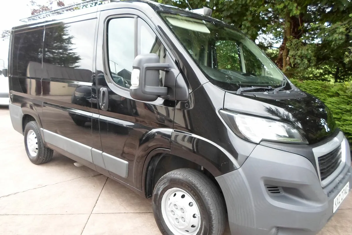 Peugeot Boxer - Image 1