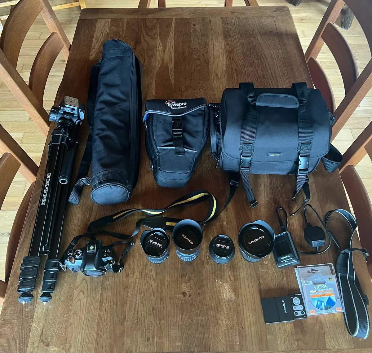 Olympus E450 DSLR Camera + 4 Lenses & Accesories - Image 1