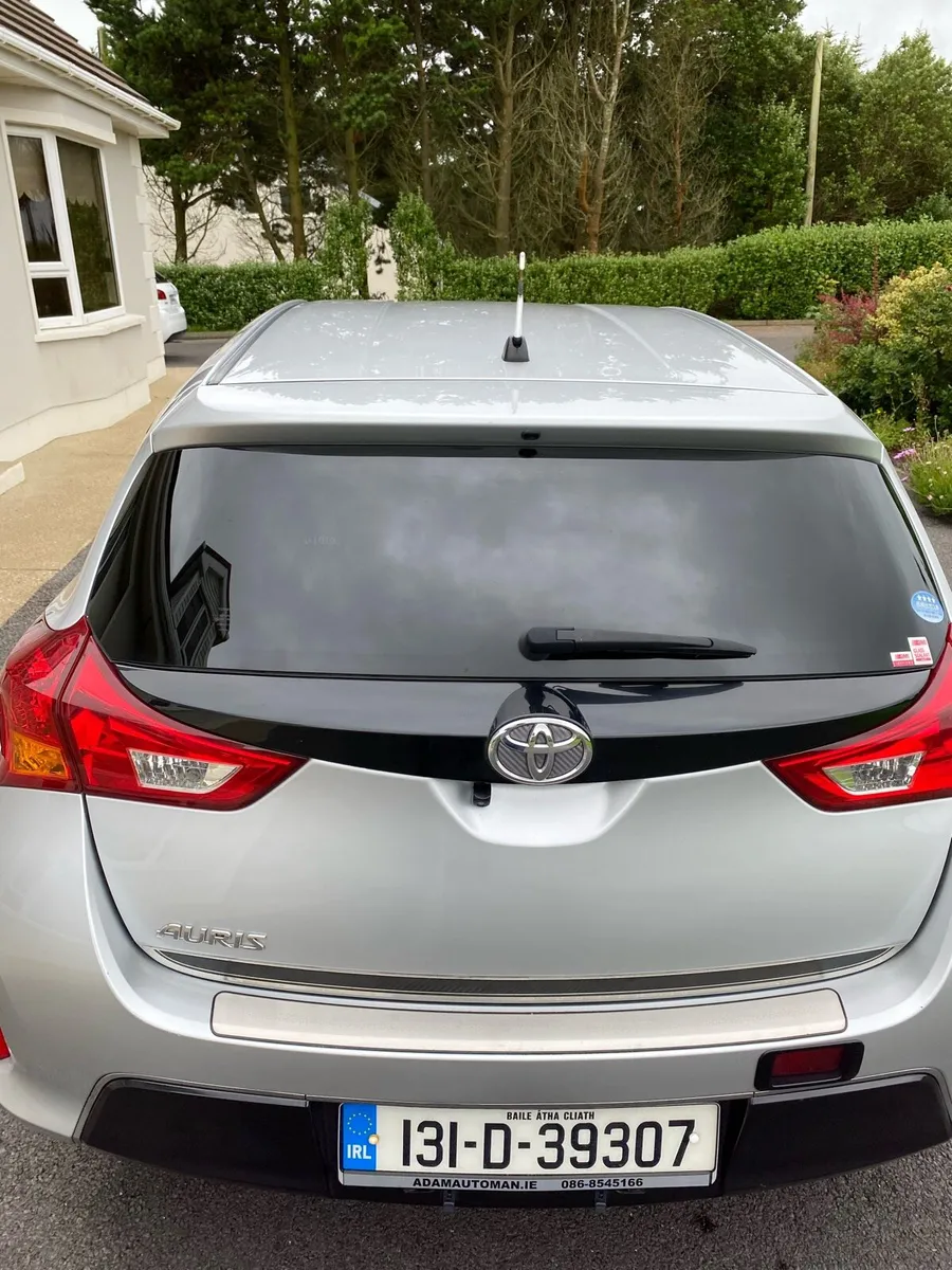 2013 Toyota Auris 1.5 petrol automatic +4WD - Image 3