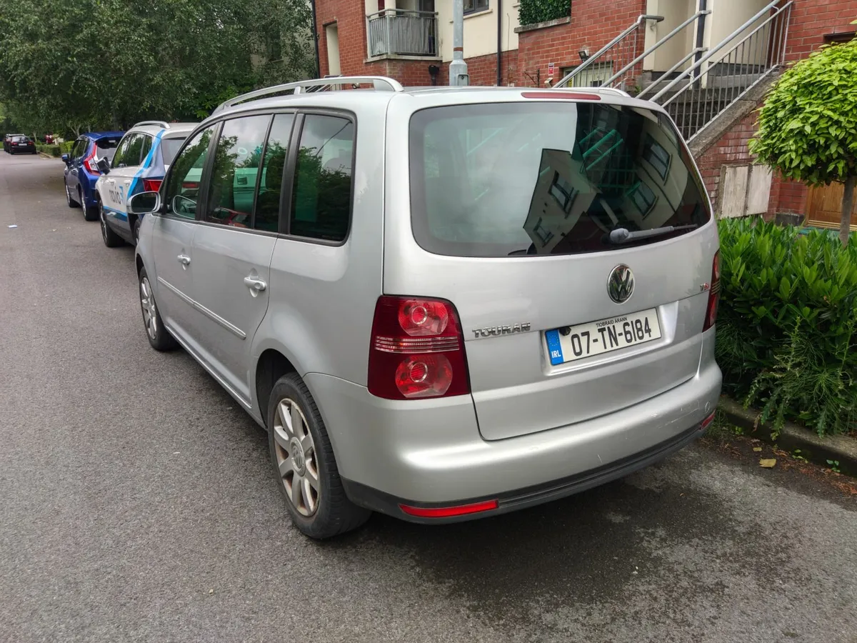 Volkswagen Touran 2007 1.4L Automatic 7 Seater - Image 3