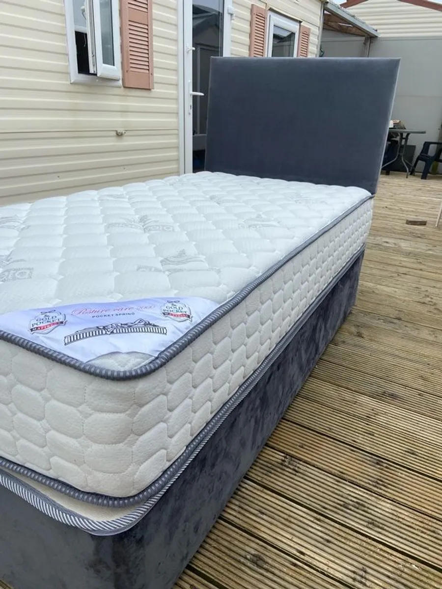 bed - Image 2