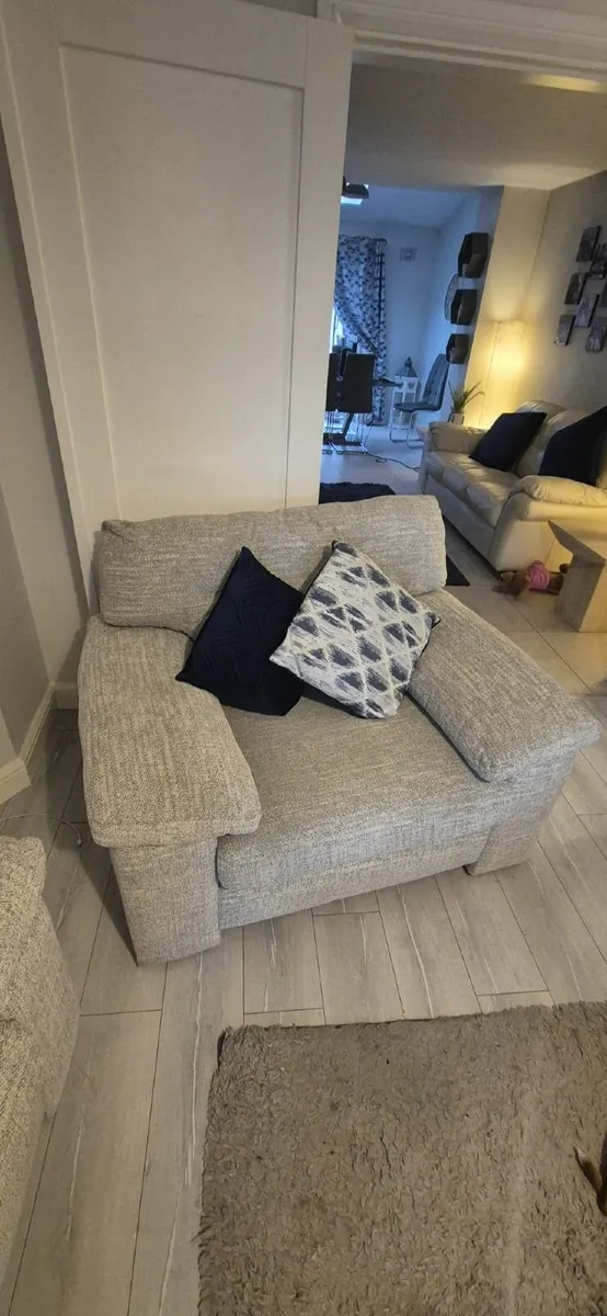 4 seater+1+1 seater grey sofa - Image 1