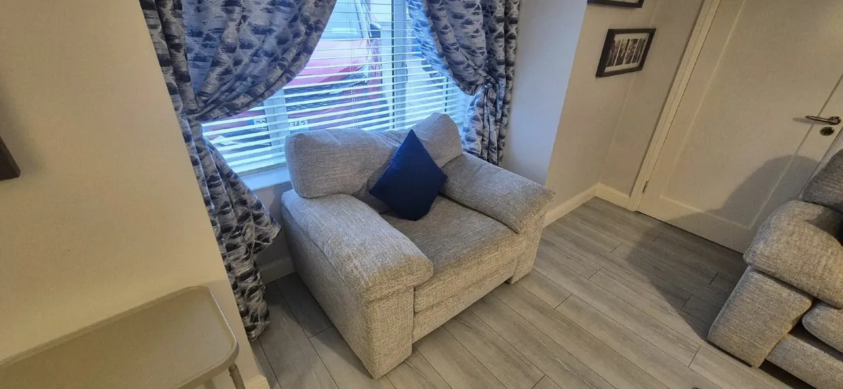 4 seater+1+1 seater grey sofa - Image 4