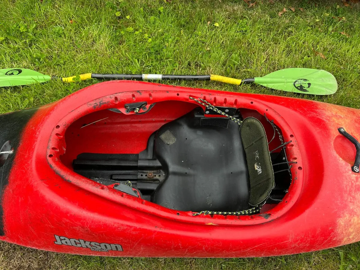 Kayak and Paddle - Image 3