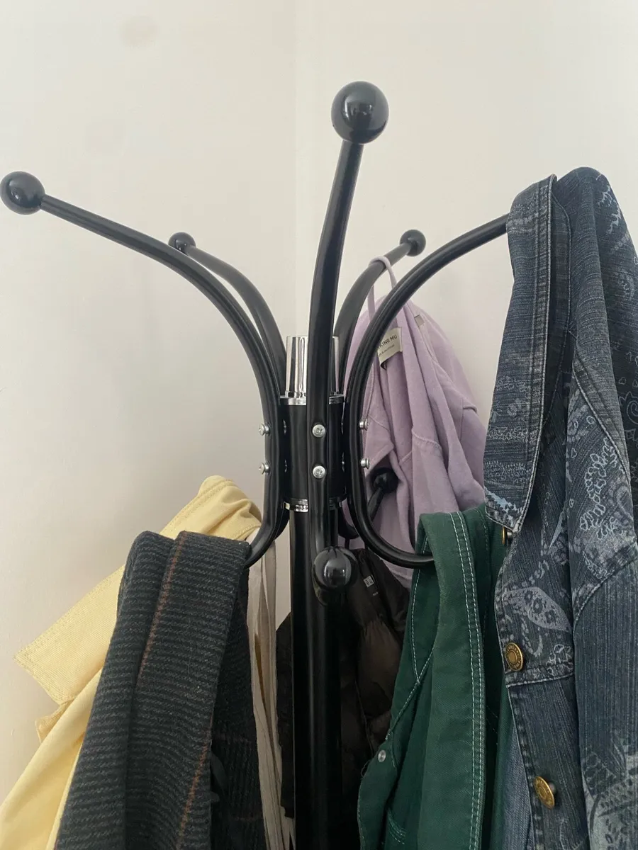 Coat hanger - Image 2