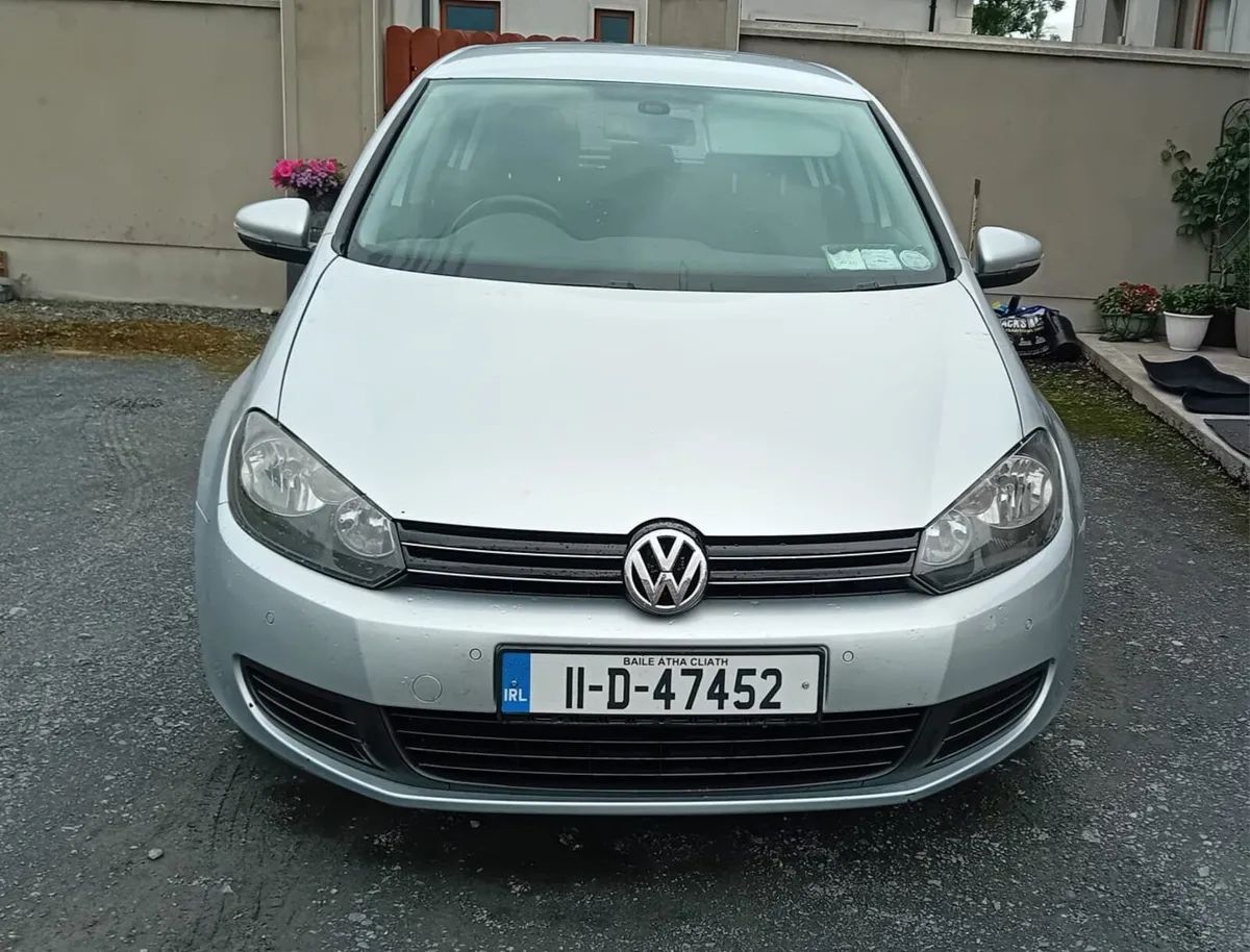 Volkswagen Golf 2011 - Image 1