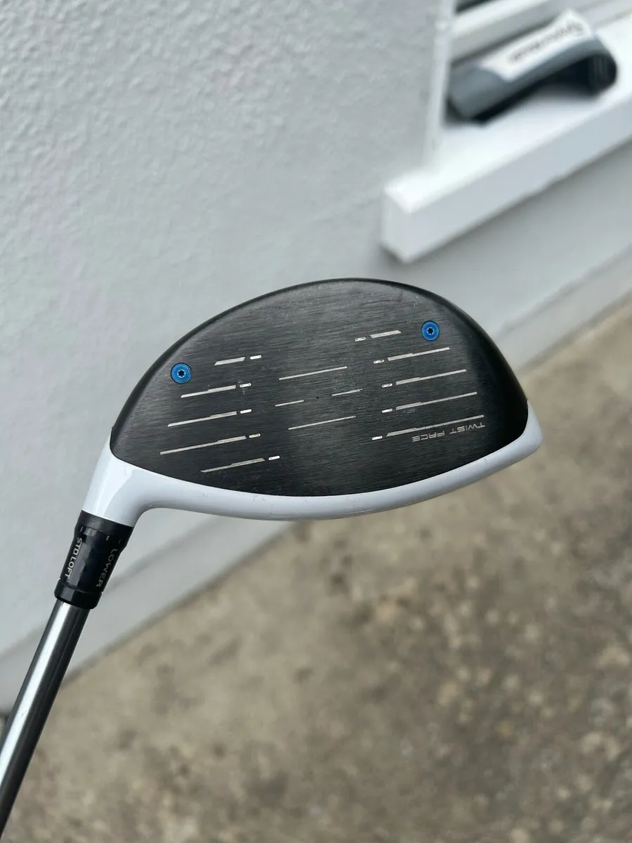 Taylormade Sim Max driver 9 degree (Stiff Shaft) - Image 4
