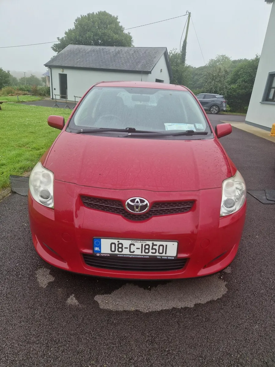 Toyota Auris 2008 - Image 2