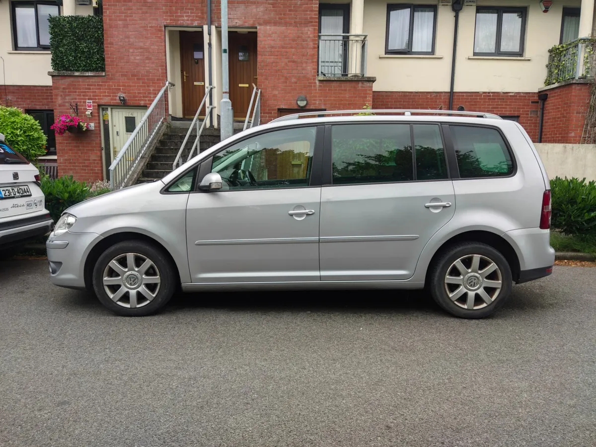 Volkswagen Touran 2007 1.4L Automatic 7 Seater - Image 2
