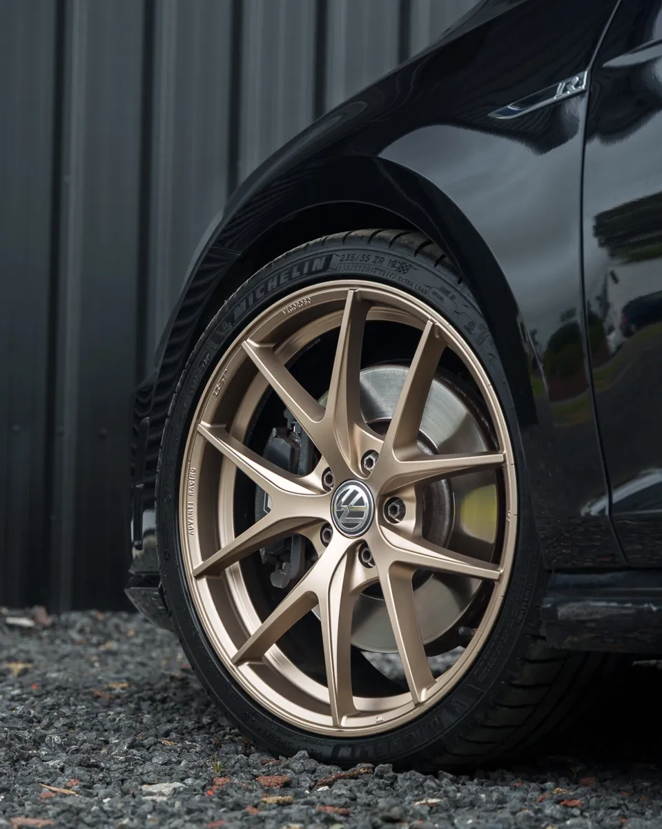 Volkswagen Golf R Estate - Image 2