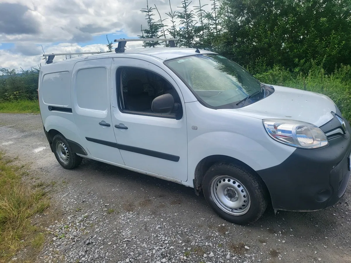 192 Renault Kangoo cvrt 4/2026 lwb 2side door ONO - Image 1