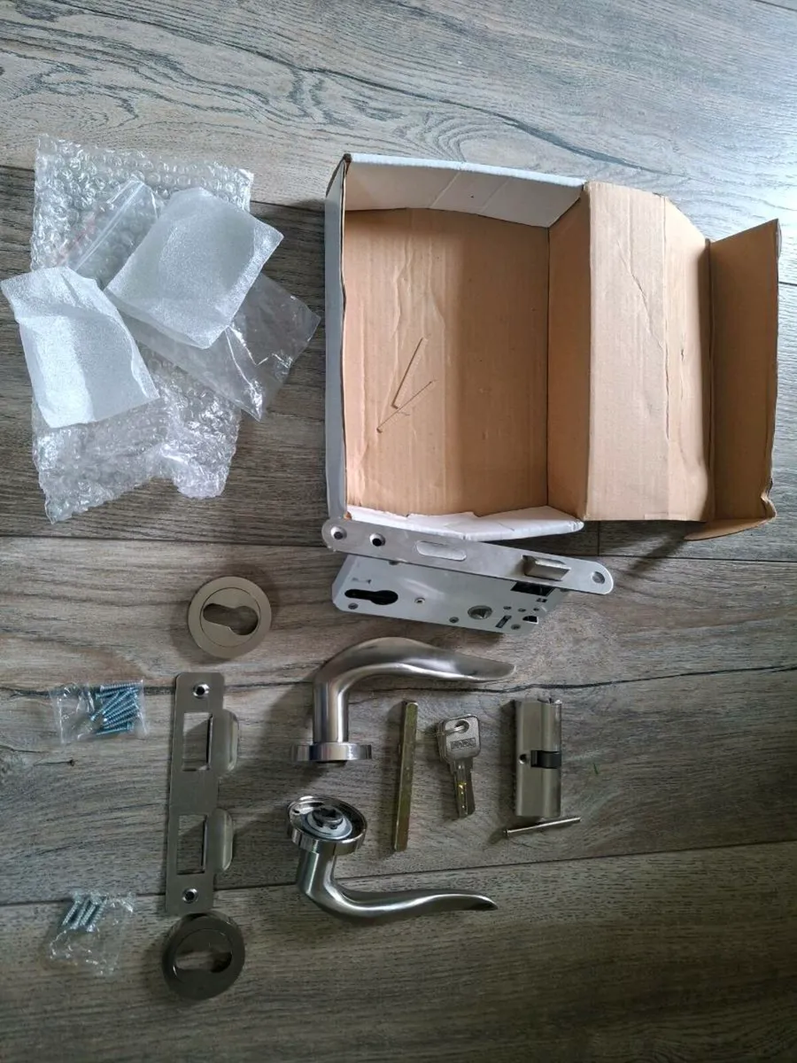 Silver Door handles - Image 2