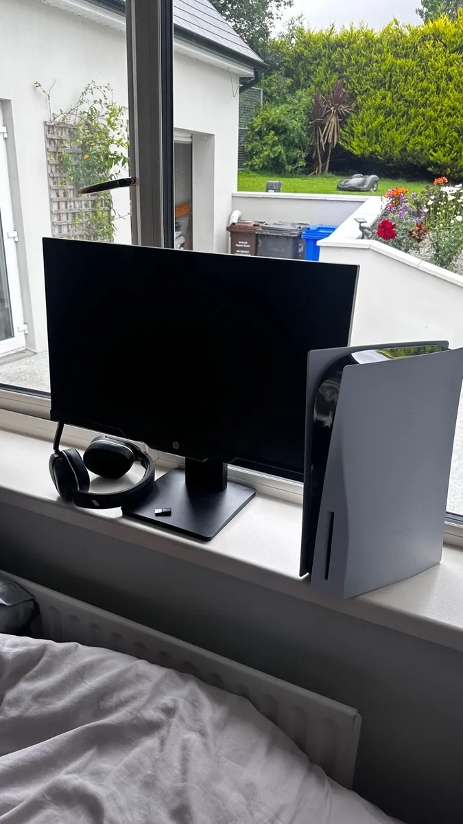 PS5 Bundle (ps5, gaming monitor, wireless headset) - Image 1