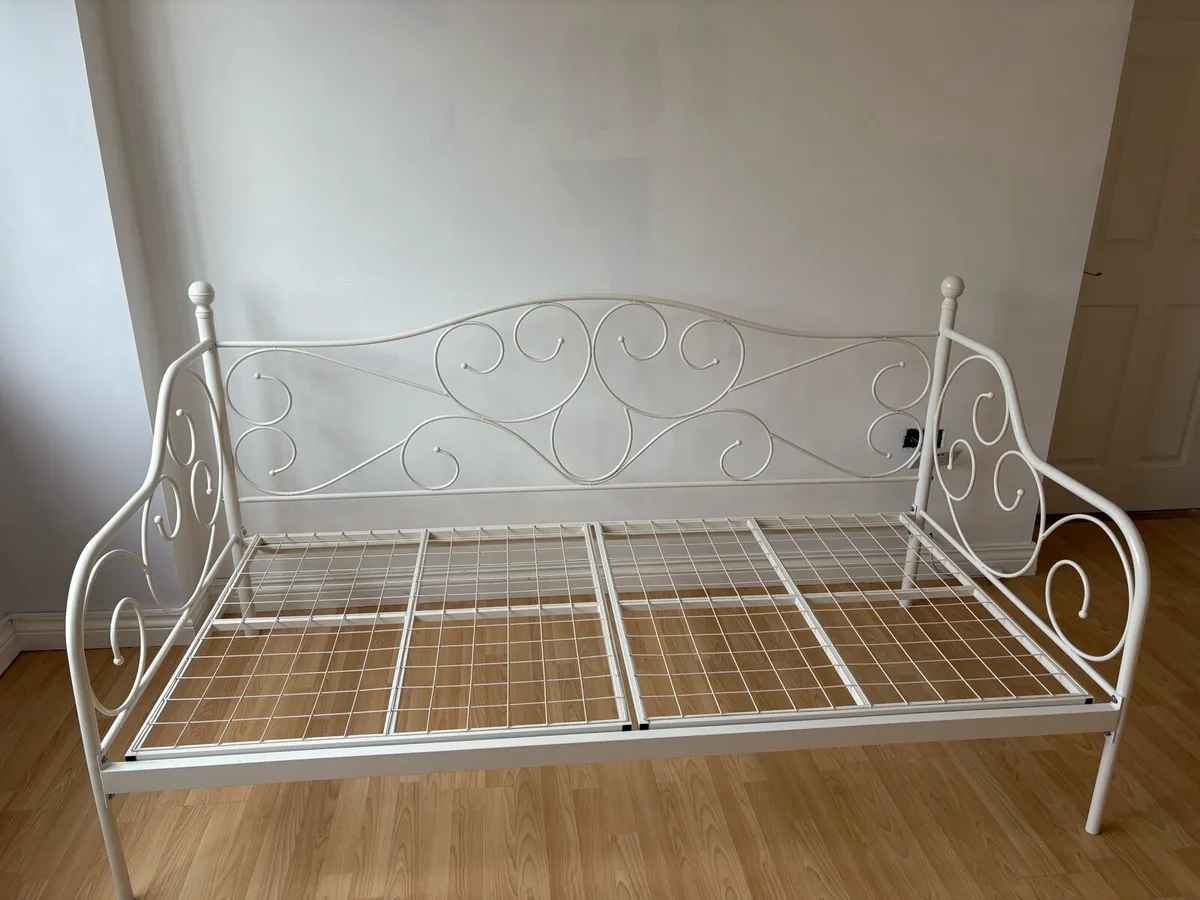 Single bed (with trundle) - Image 1
