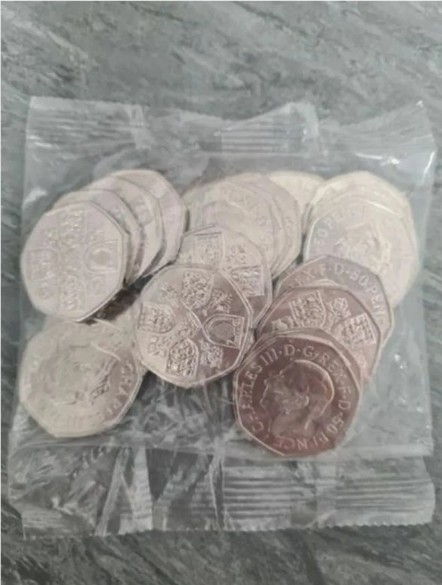 2022 - Charles 111,- uncirculated, Free Post 2022 - Image 3