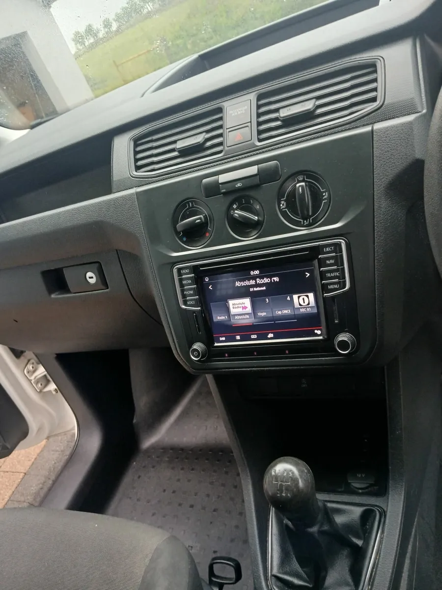 Volkswagen Caddy 2015 - Image 4