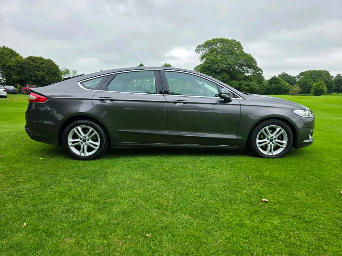 Ford mondeo zetec 1.6diesel(only 90 kilometers !) - Image 4