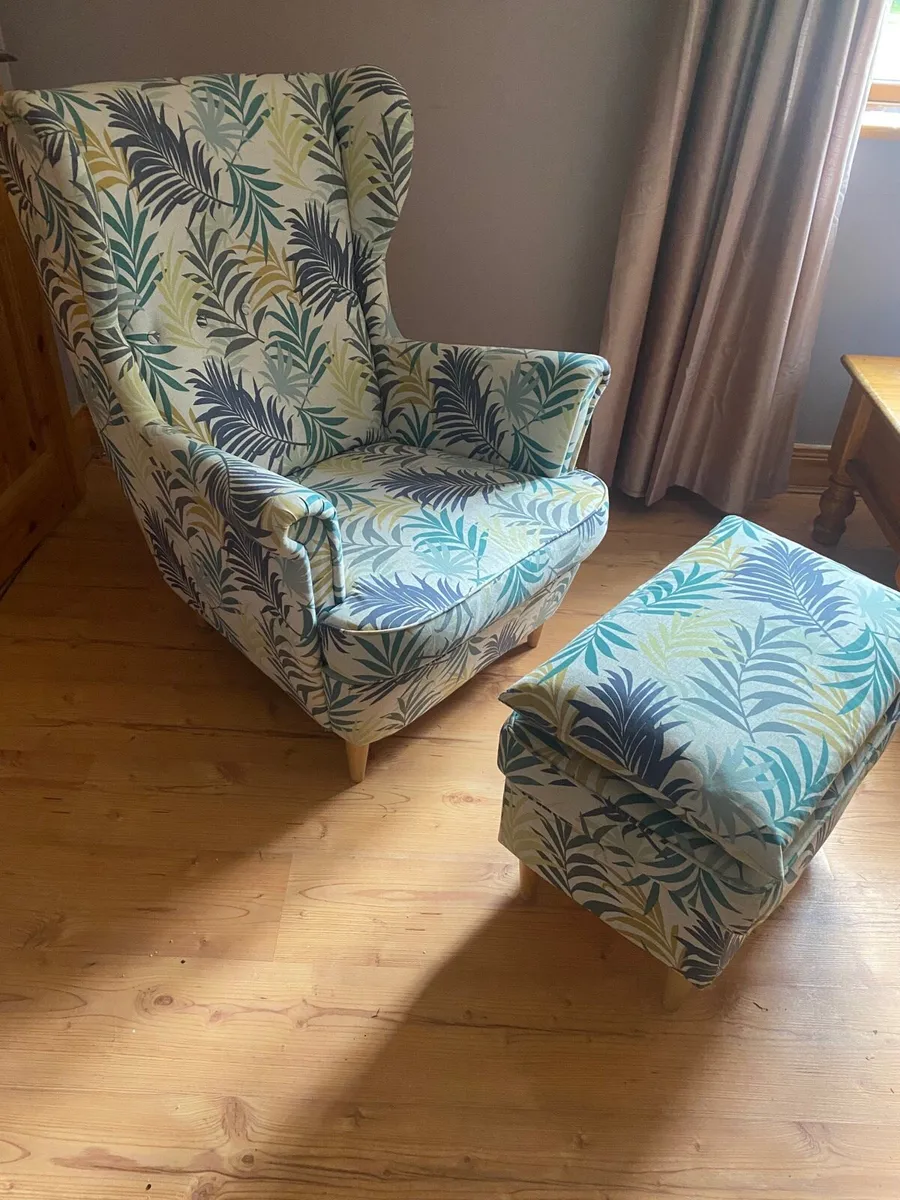 Armchair and footstool - Image 1
