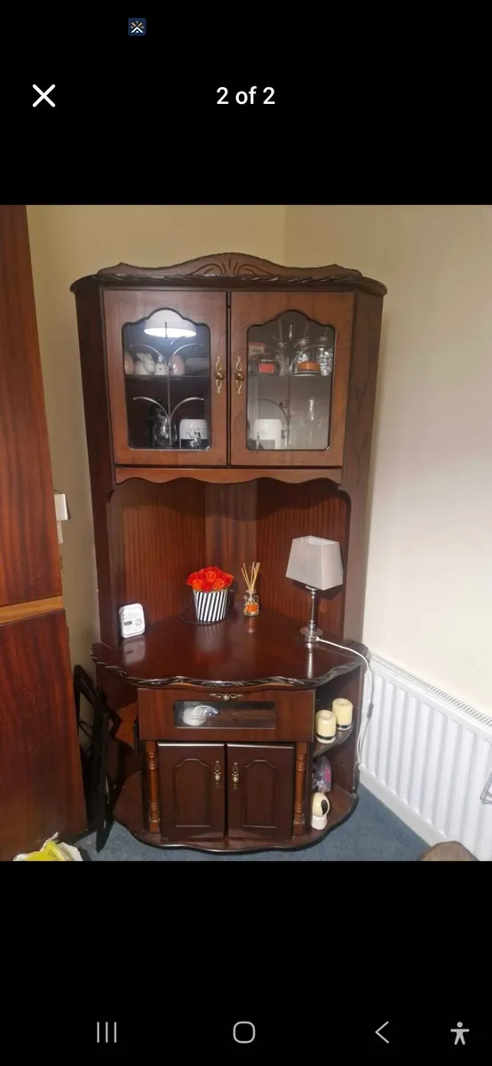 Cabinet with light - Image 2