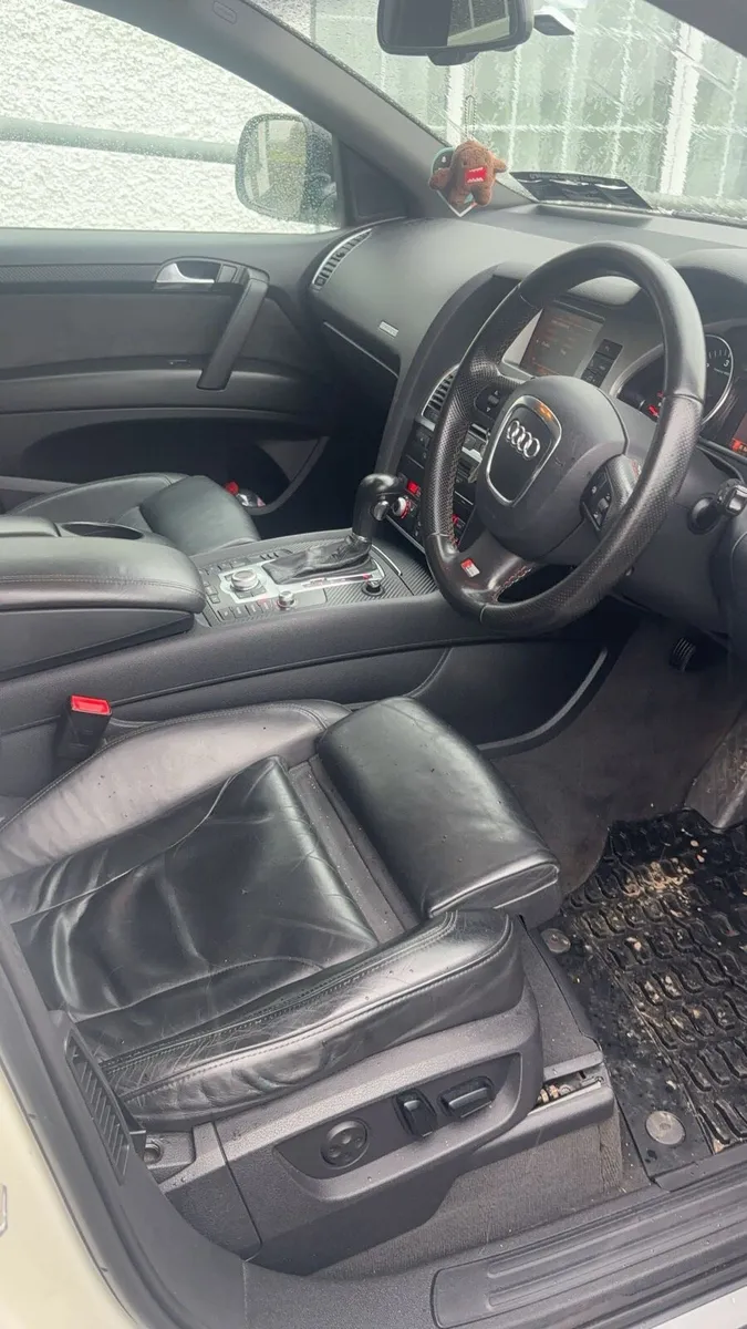 Audi q7 crewcab - Image 4