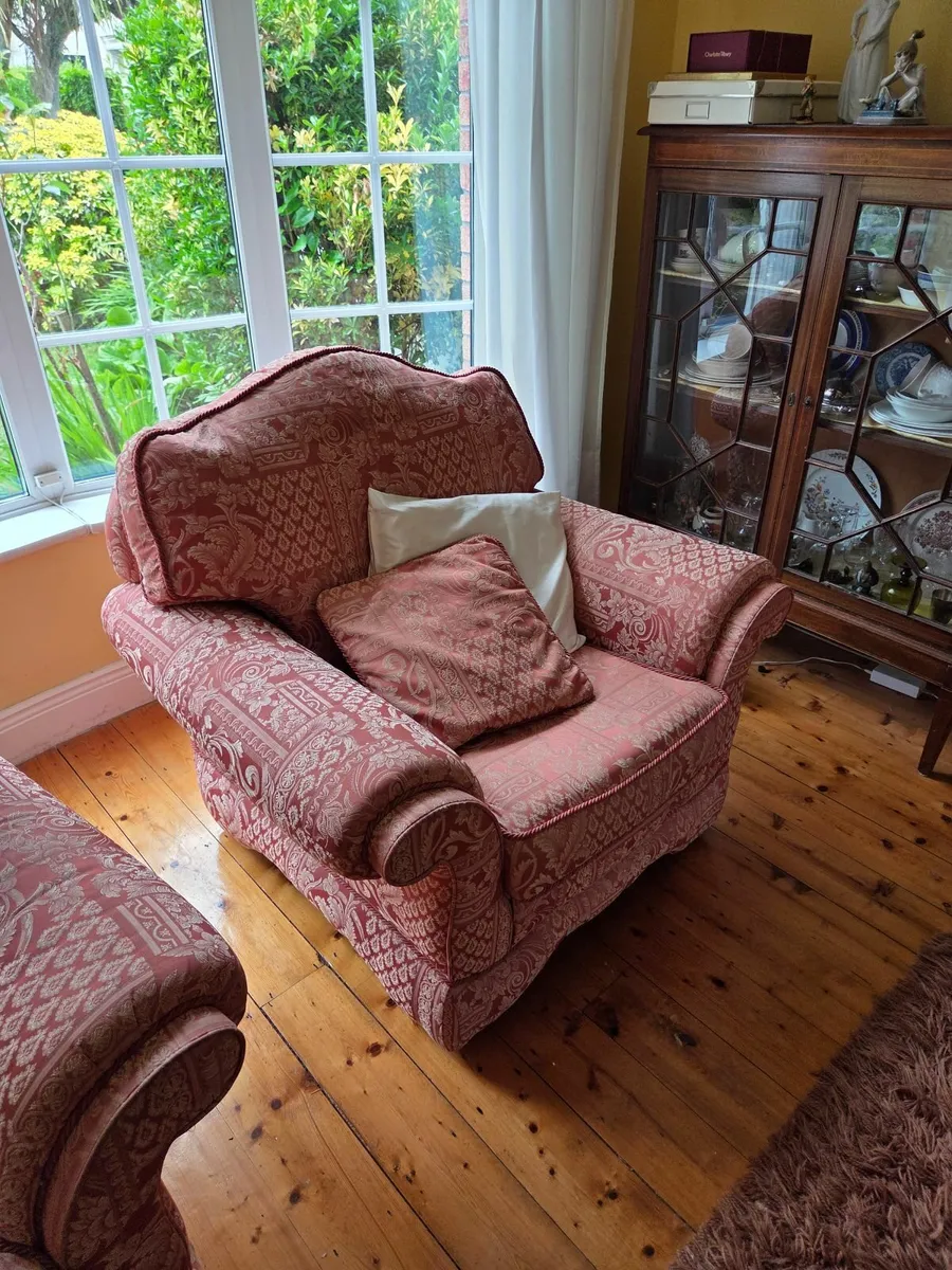 sofa and arm chairs - Image 1