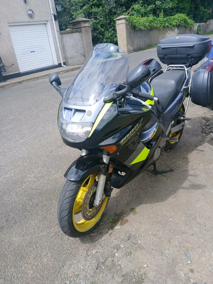 1996 Honda CBR1000F - Image 3