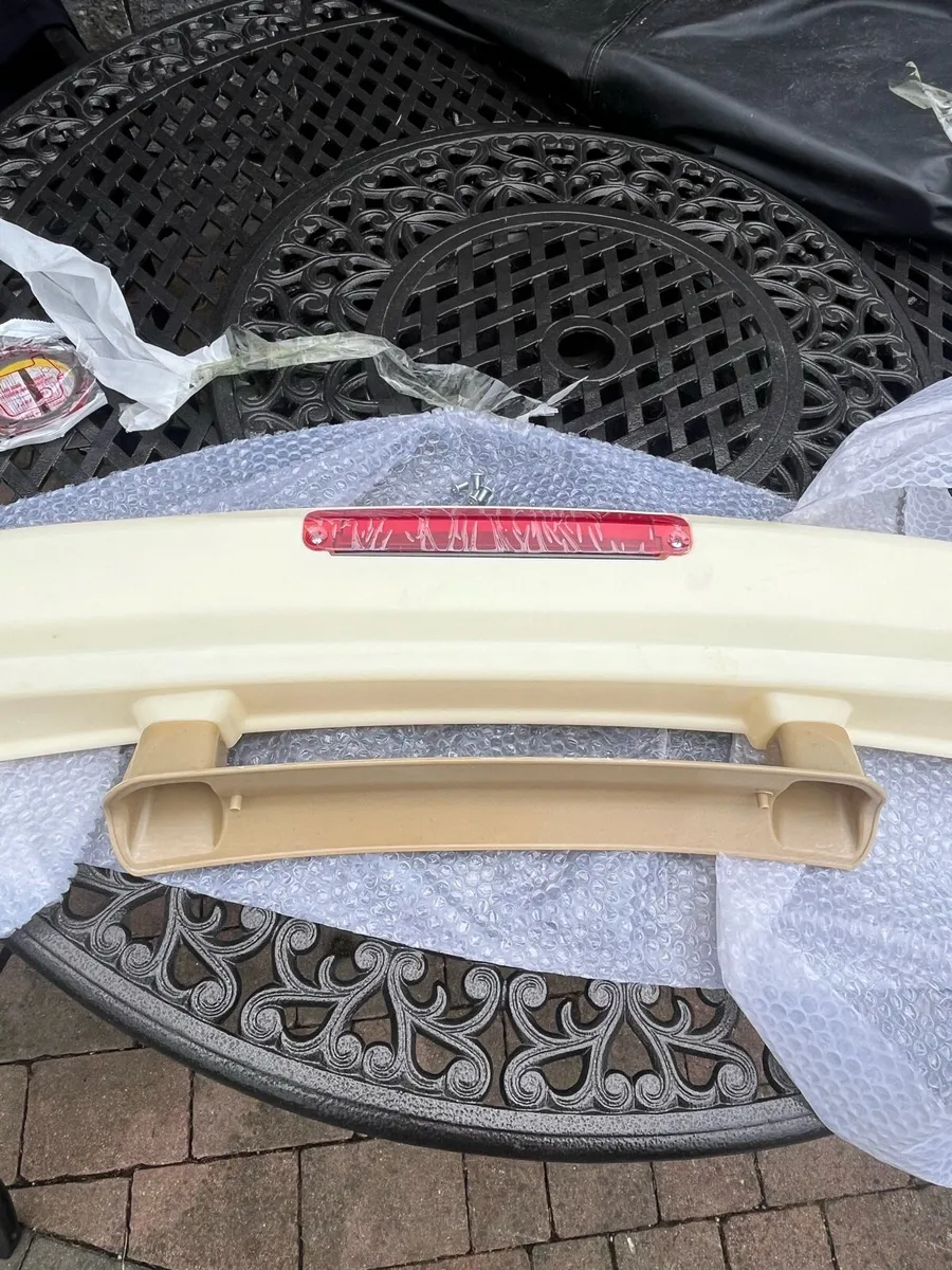 Toyota Amazon Roof Spoiler - Image 3