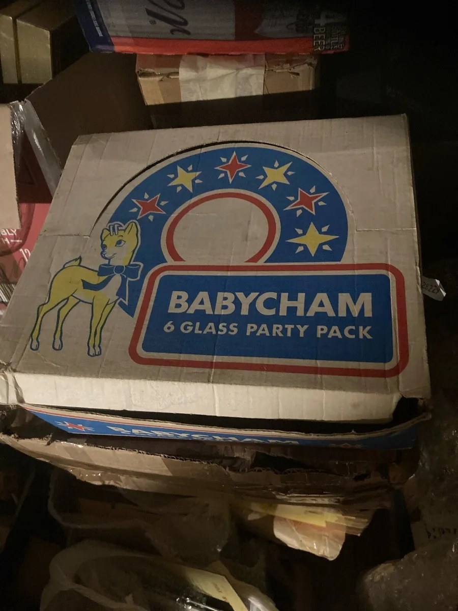 Pub Memorabilia - Image 3