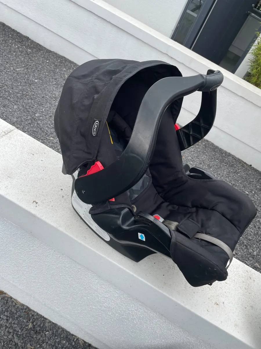 Car seats - Image 2